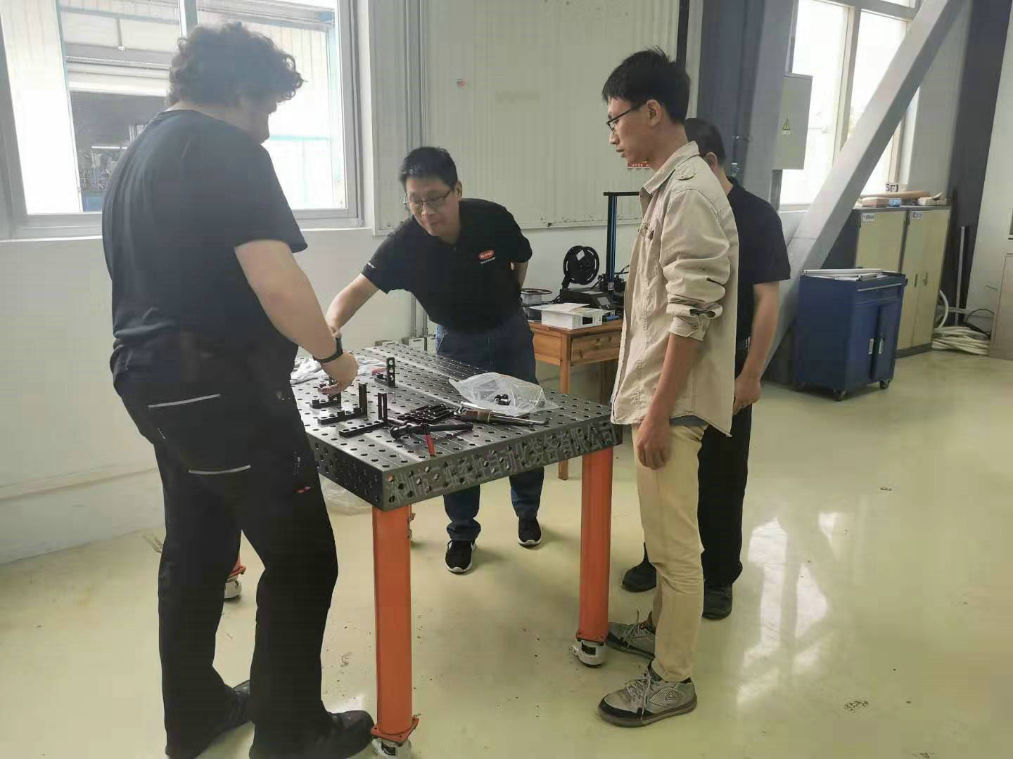 三維柔性焊接裝配平臺(tái)