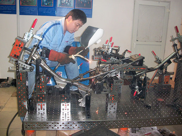 三維柔性組合工裝夾具