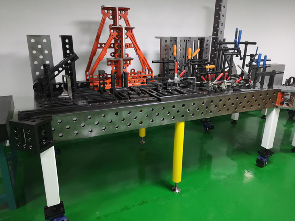 三維柔性焊接工作臺(tái)