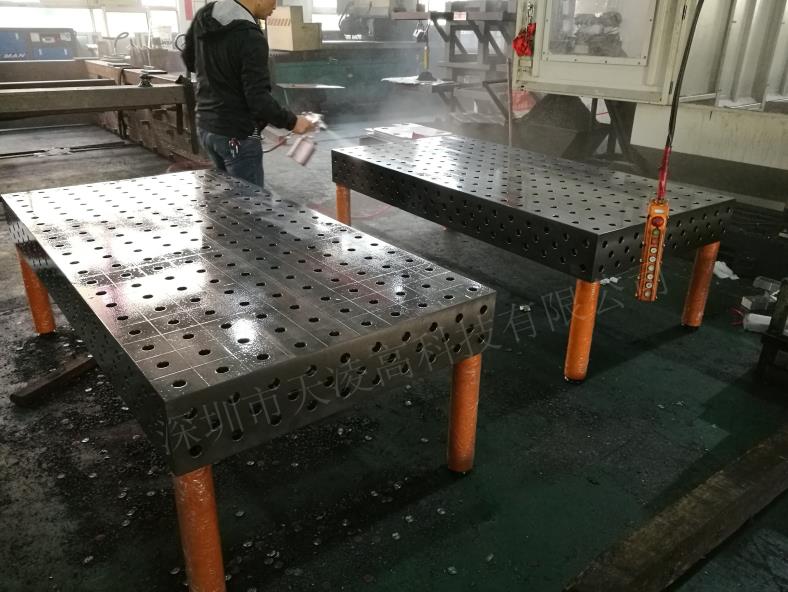 三維焊接柔性裝配平臺(tái)